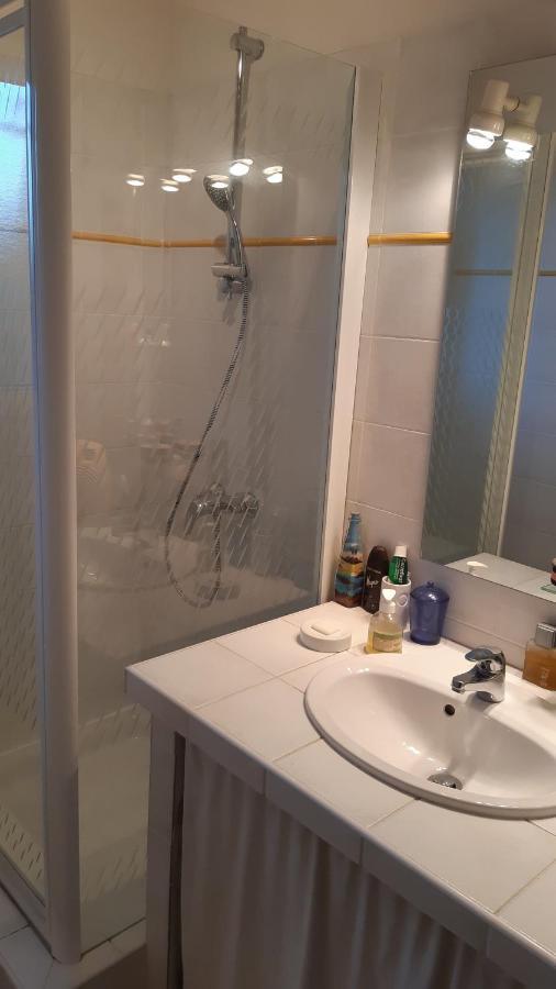Chambre Privee Avec Piscine Марсилия Екстериор снимка