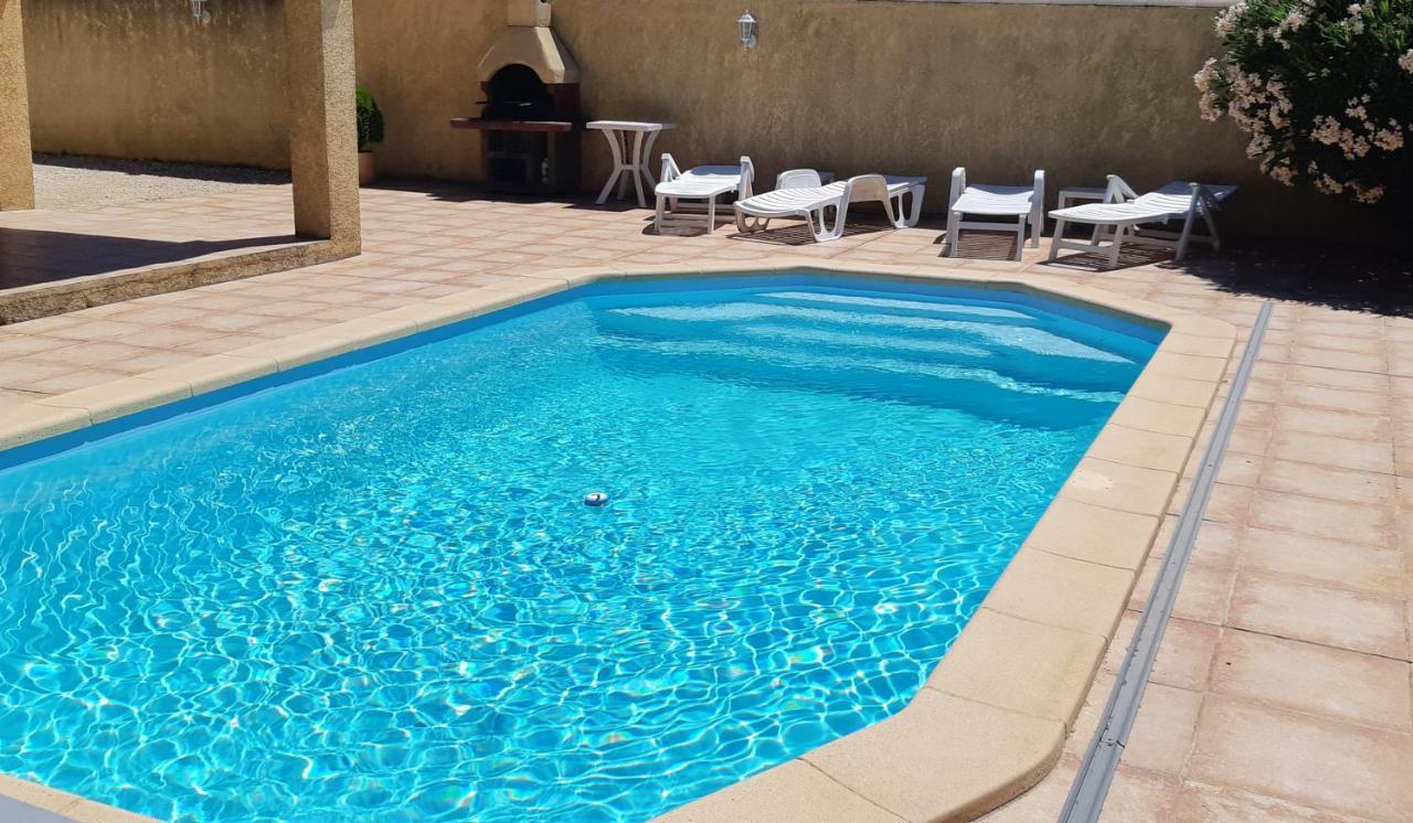 Chambre Privee Avec Piscine Марсилия Екстериор снимка