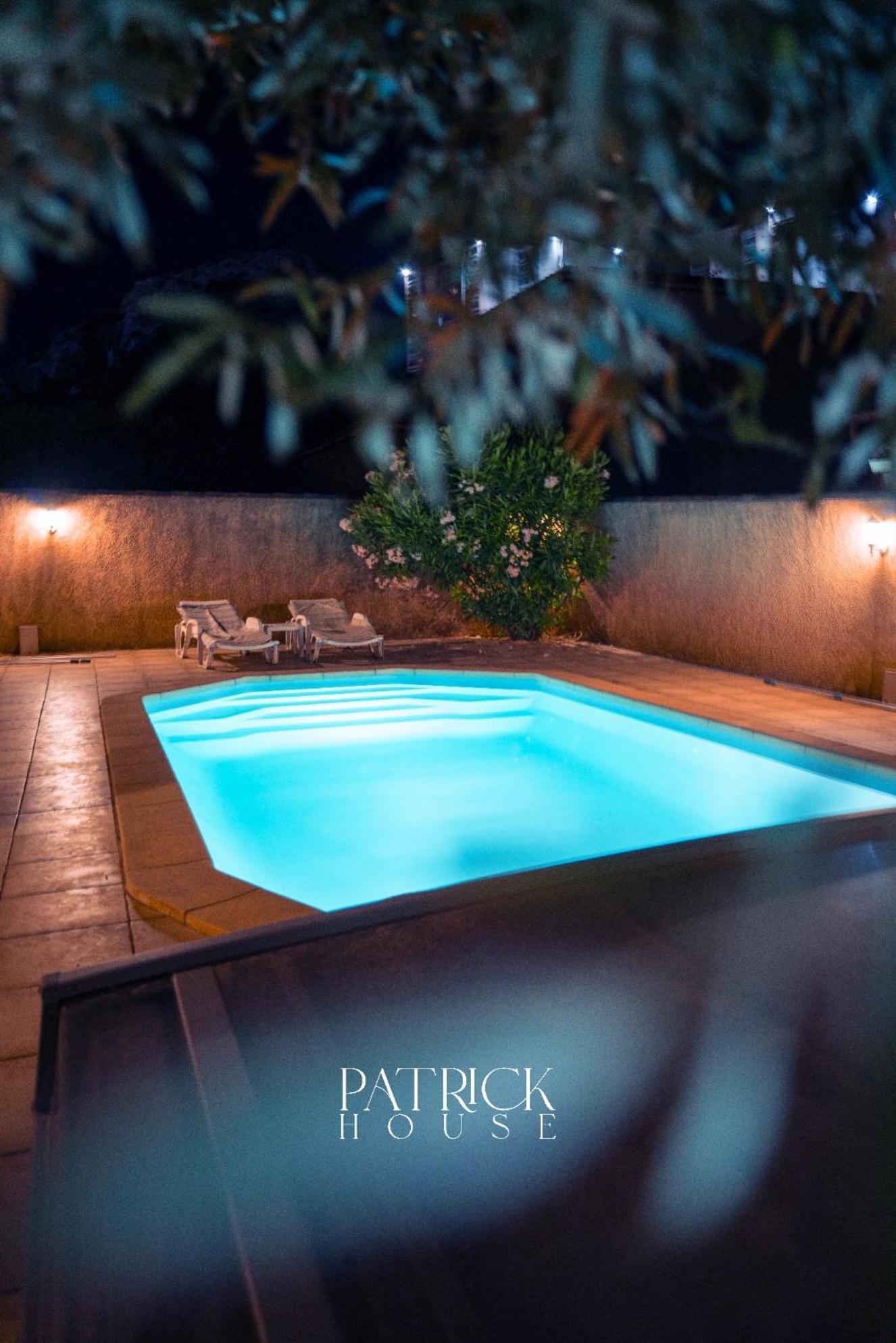 Chambre Privee Avec Piscine Марсилия Екстериор снимка